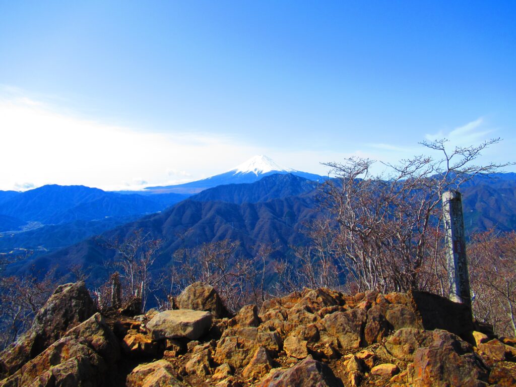 滝子山山頂からの富士山🗻