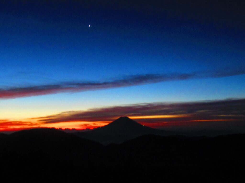 翌朝の南岳からの富士山🗻