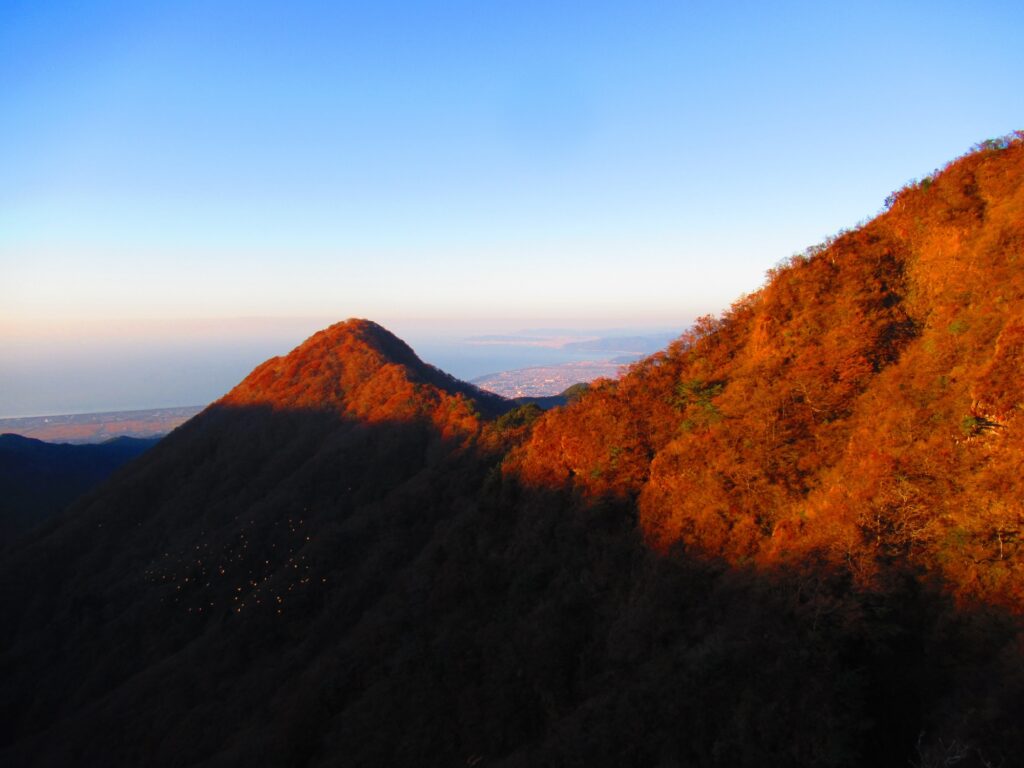 モルゲンで赤く染まる